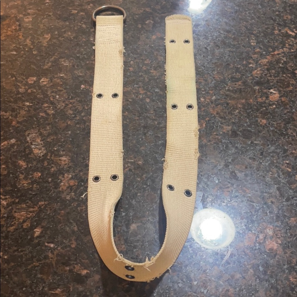 Tan Loop Belt - Picture 3 of 3